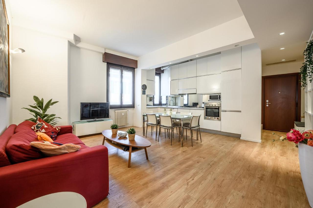 The Lantern Flat - Darsena Area Apartment Milan Luaran gambar